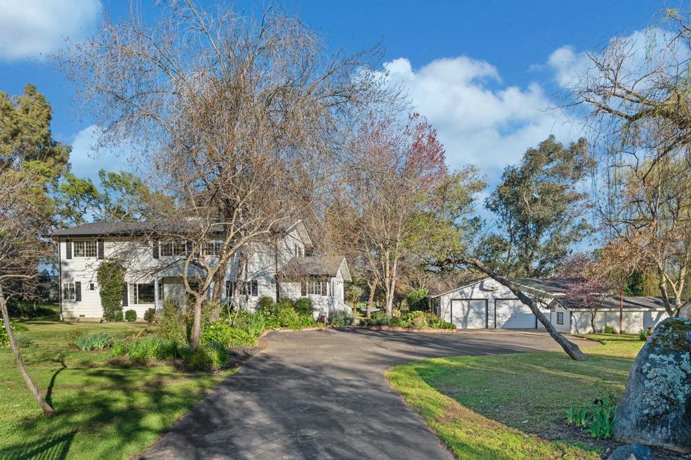 7550 Thousand Oaks Drive