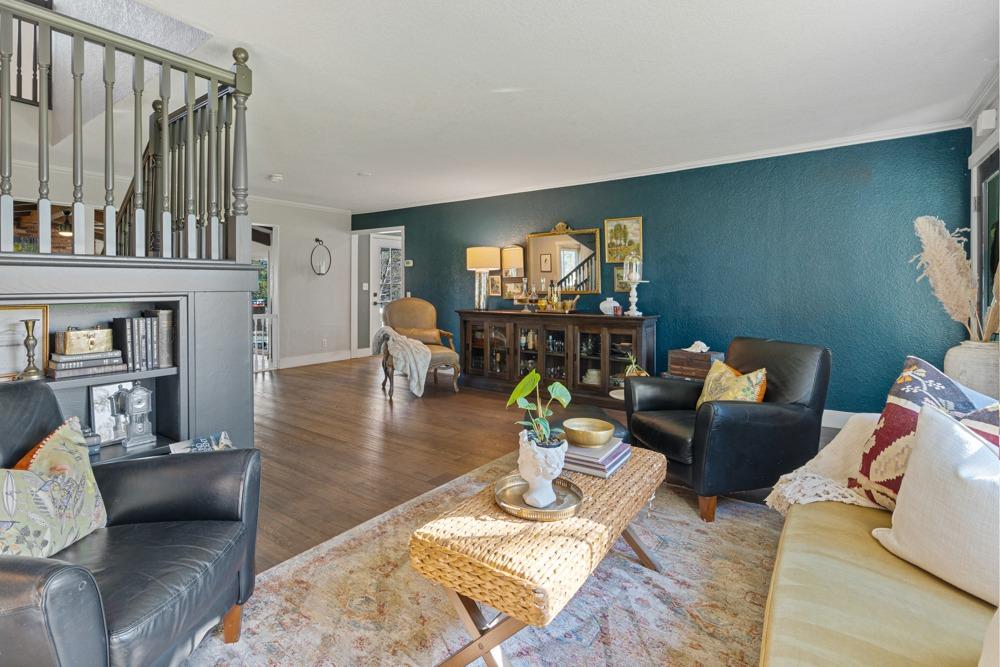7550 Thousand Oaks Drive