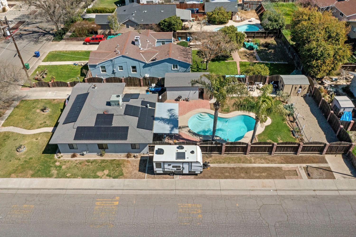 698 Wallis Avenue