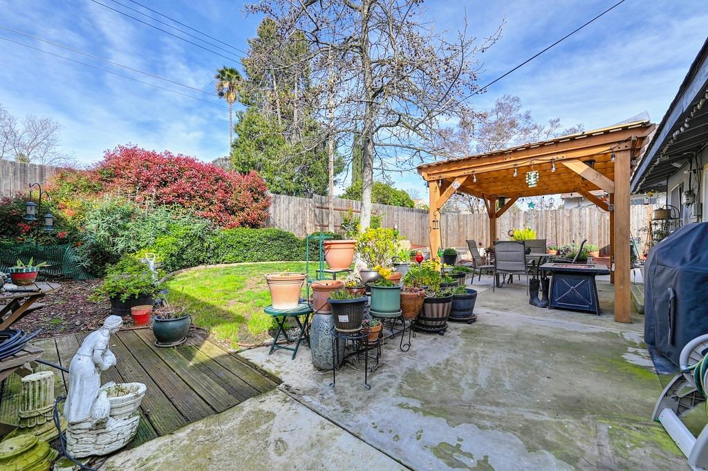 6947 Greenbrook Circle
