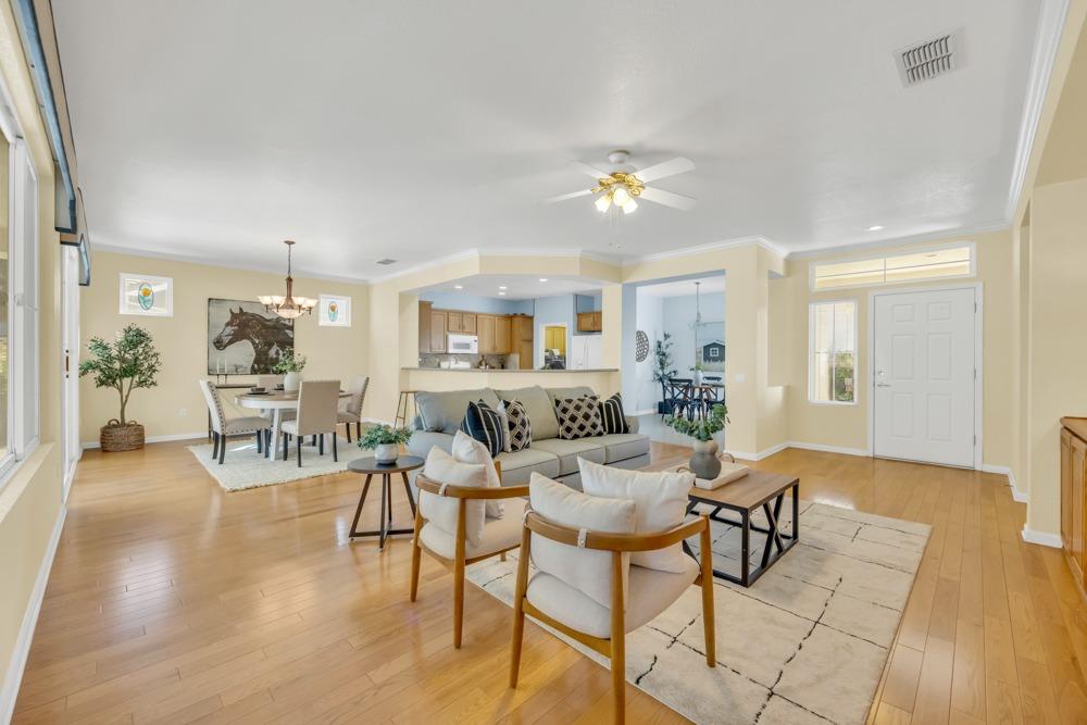 7409 School House Lane