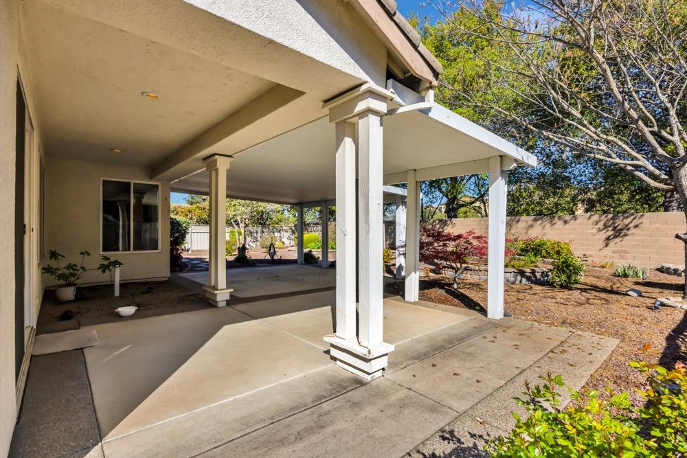 7409 School House Lane