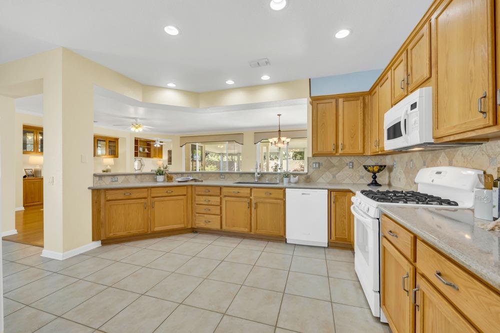 7409 School House Lane