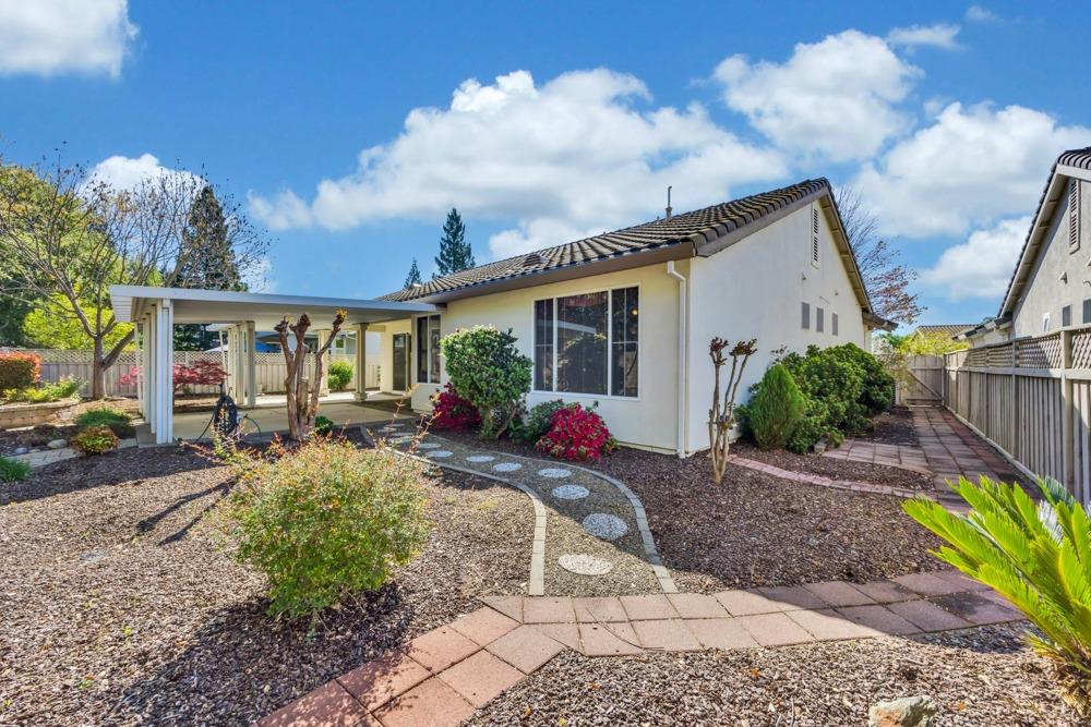 7409 School House Lane