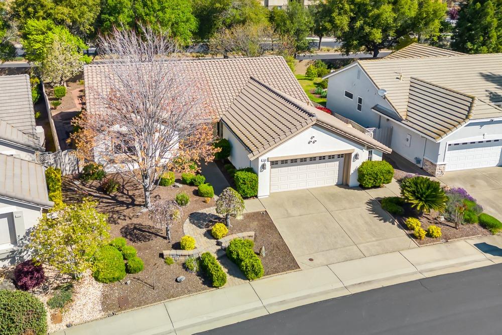 7409 School House Lane