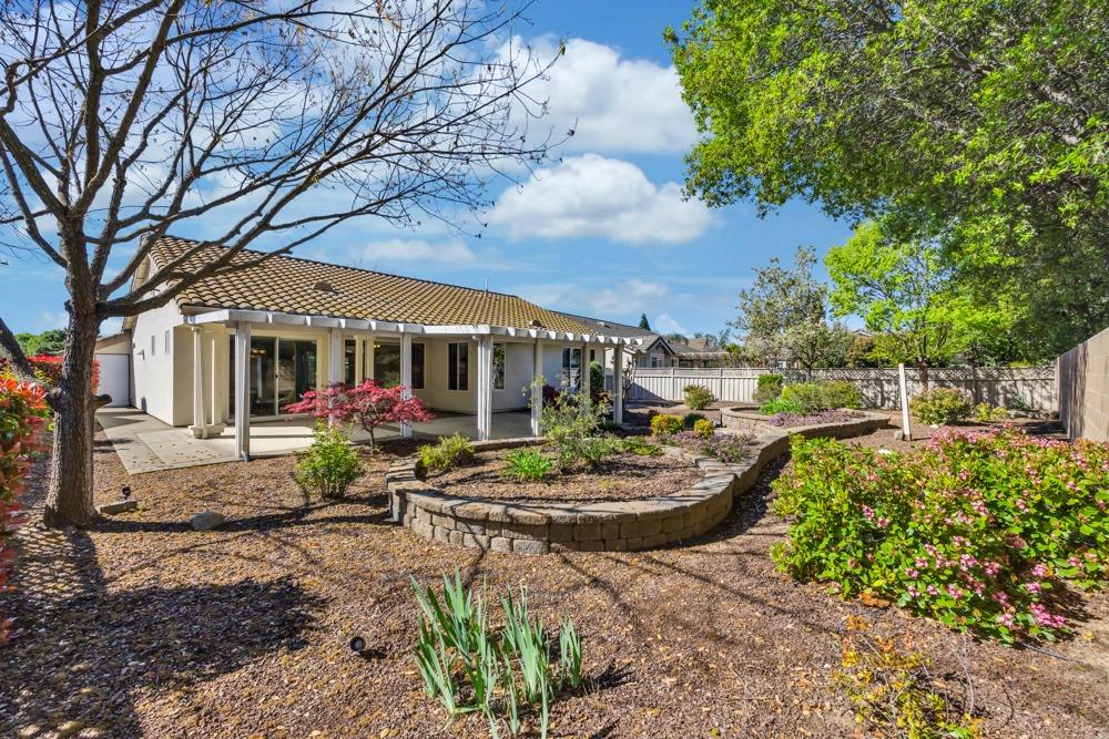 7409 School House Lane