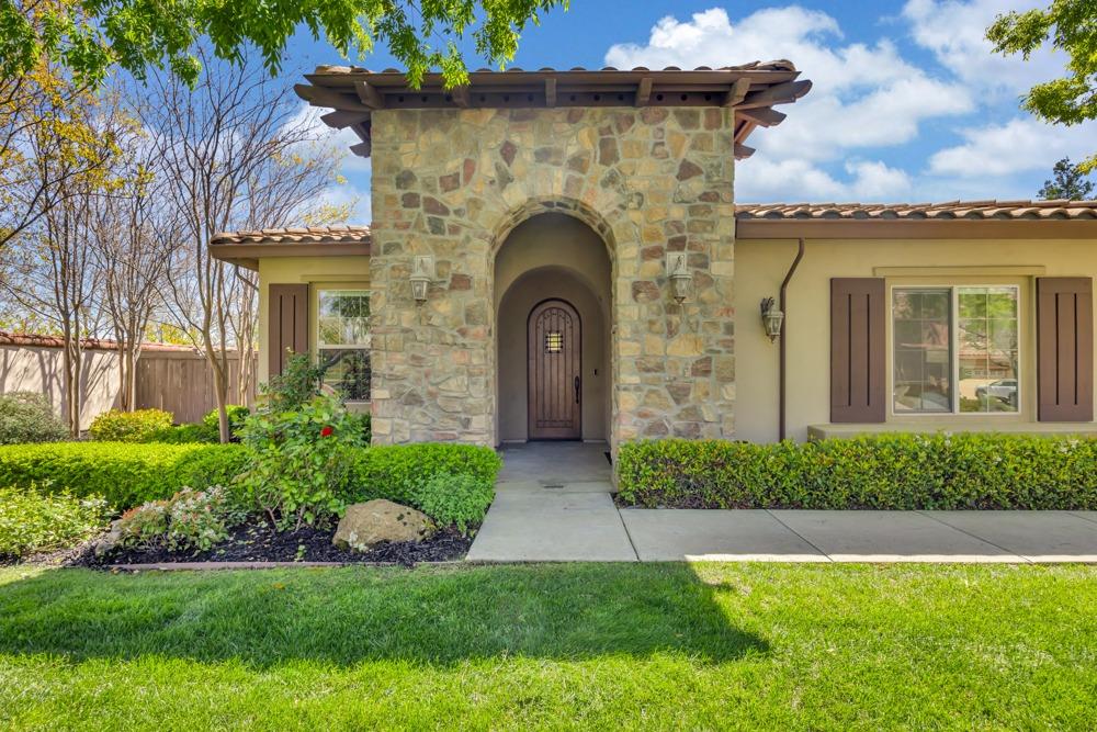 3401 Monteverde Drive