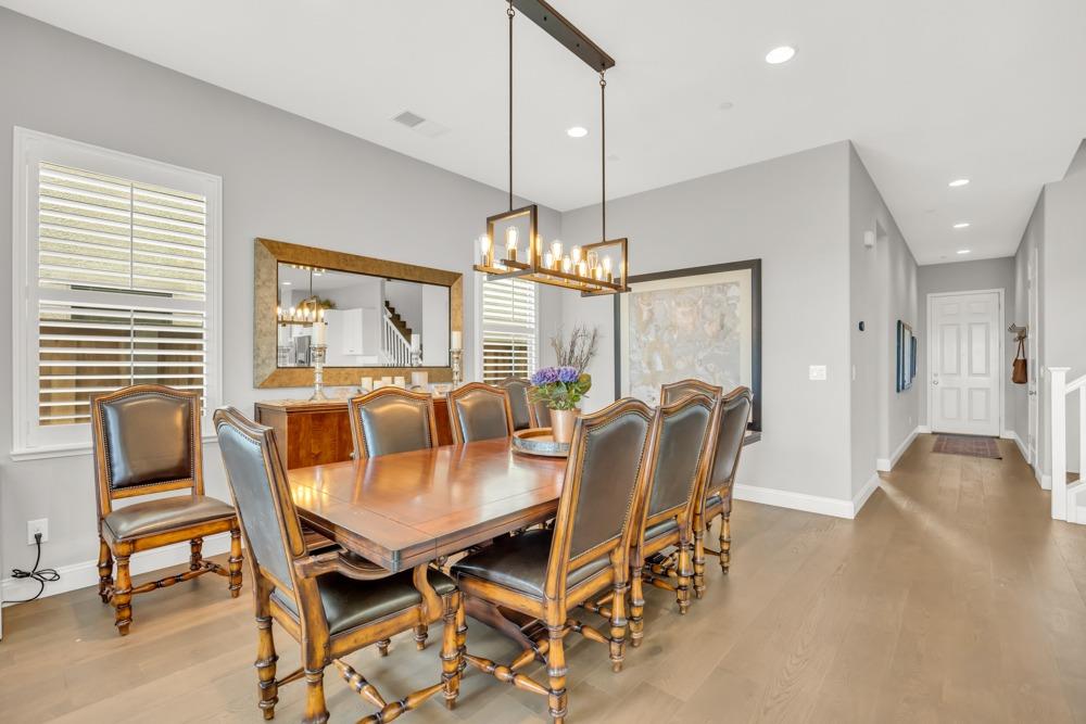 5554 Cannes Way