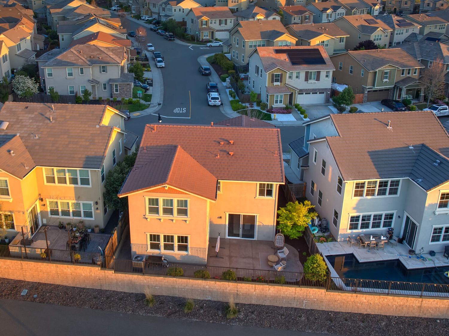1329 Larkspur Drive