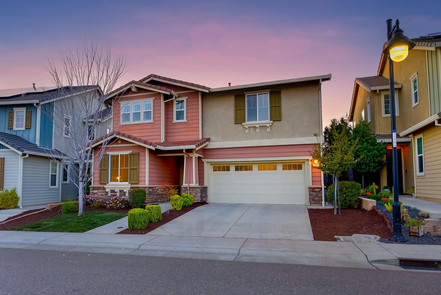1329 Larkspur Drive