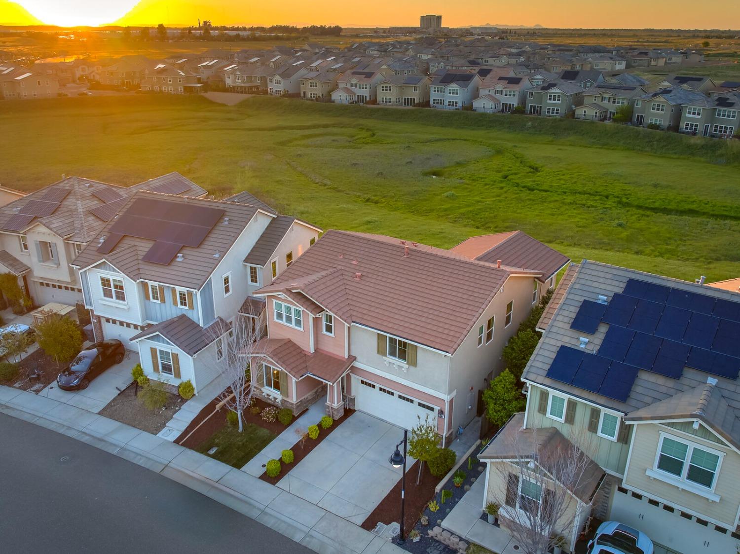 1329 Larkspur Drive