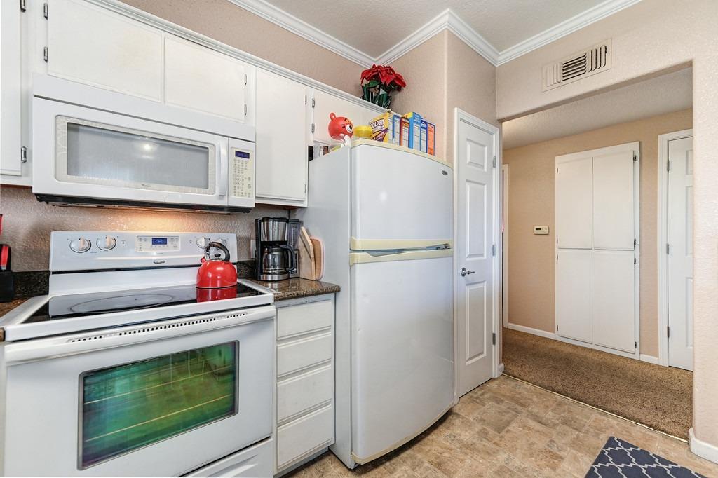 10001 Woodcreek Oaks Boulevard 1725