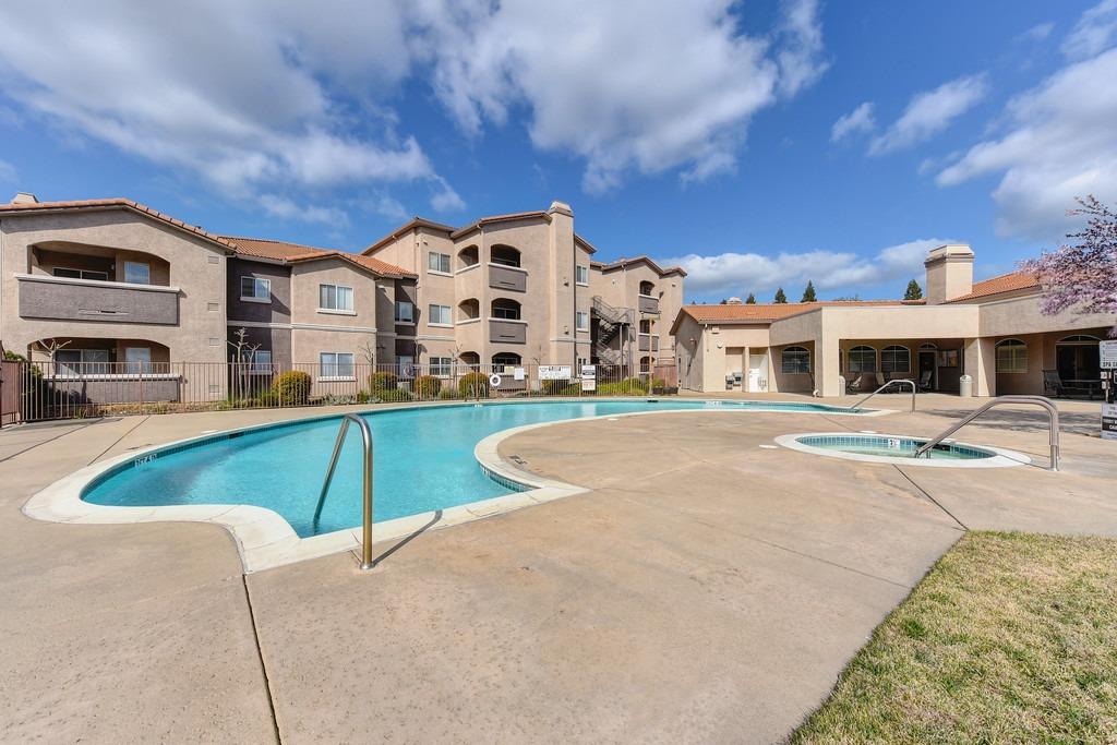 10001 Woodcreek Oaks Boulevard 1725