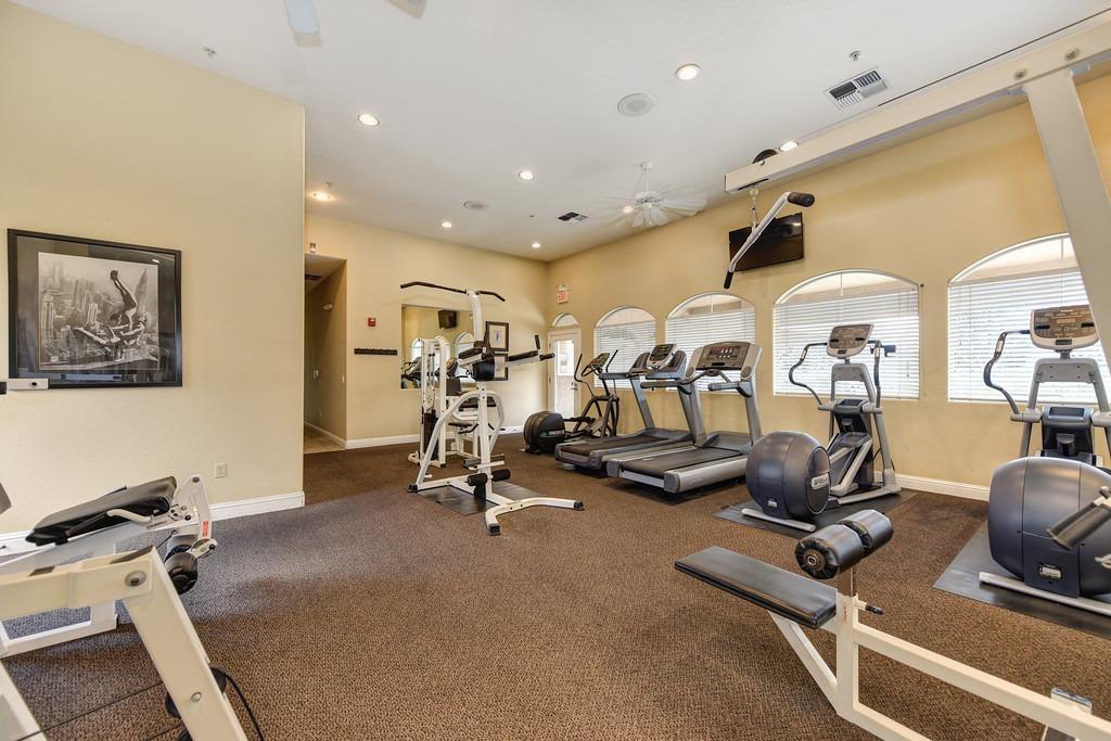 10001 Woodcreek Oaks Boulevard 1725
