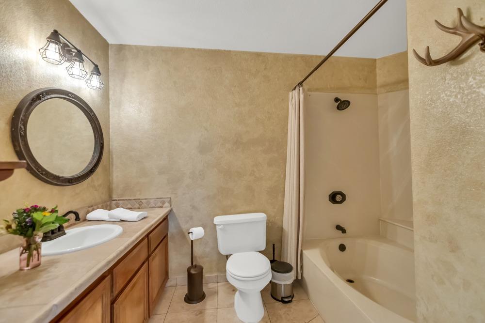5939 Davidson Court