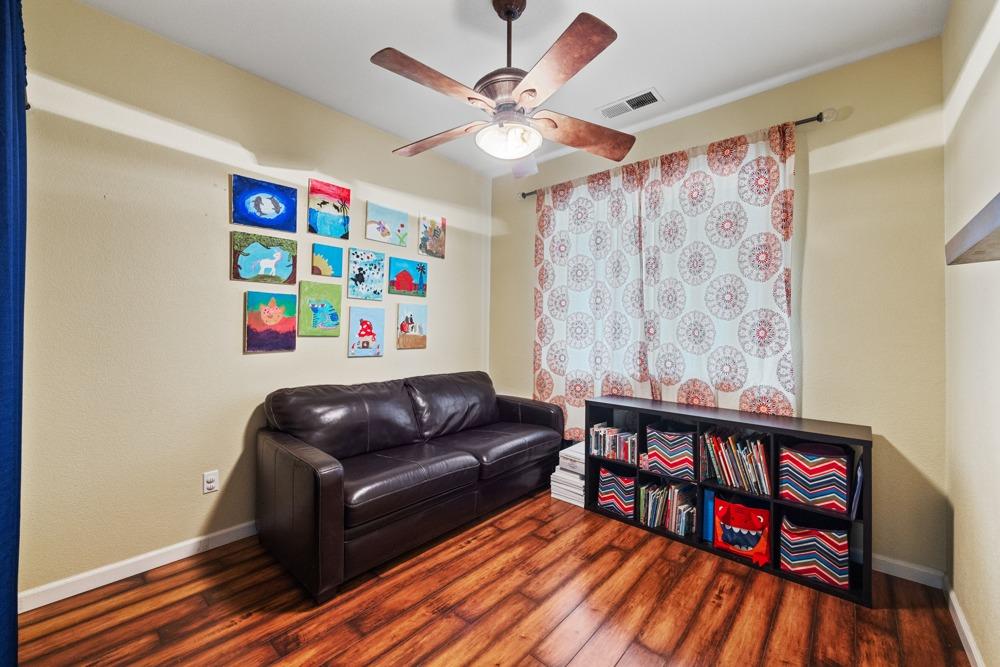 1219 Seymour Circle