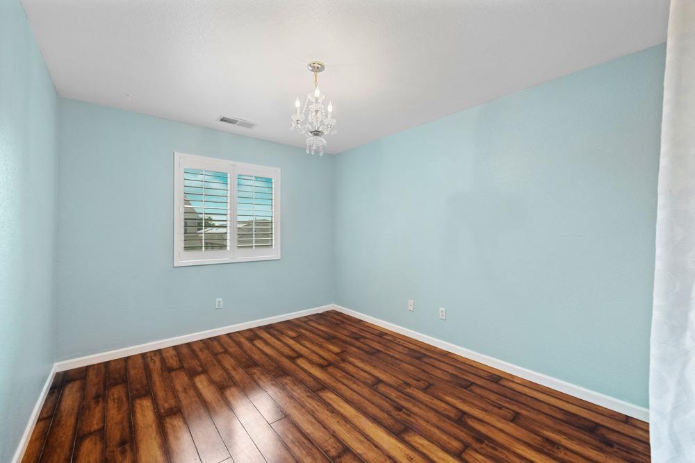 1219 Seymour Circle
