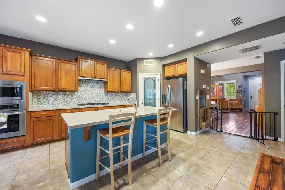 1219 Seymour Circle