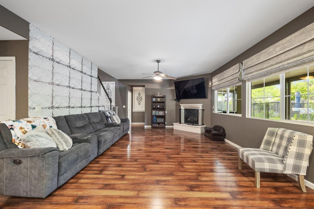 1219 Seymour Circle