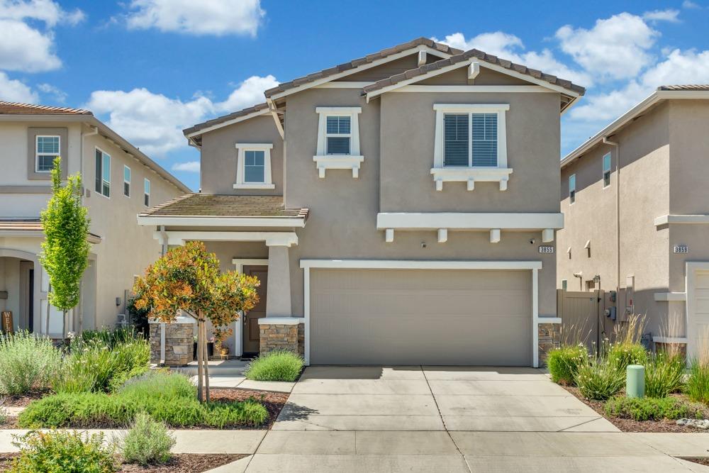 3855 Sunsetparke Way