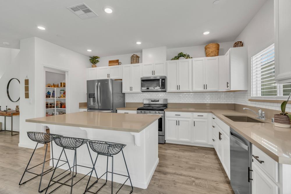 3855 Sunsetparke Way