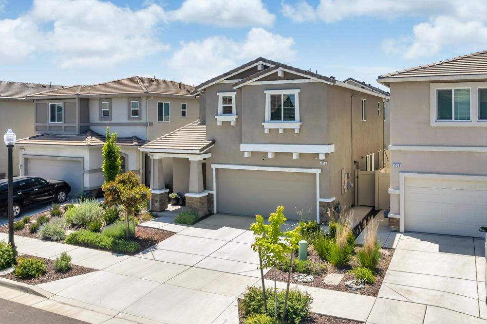 3855 Sunsetparke Way