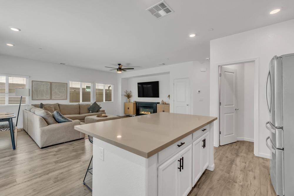 3855 Sunsetparke Way