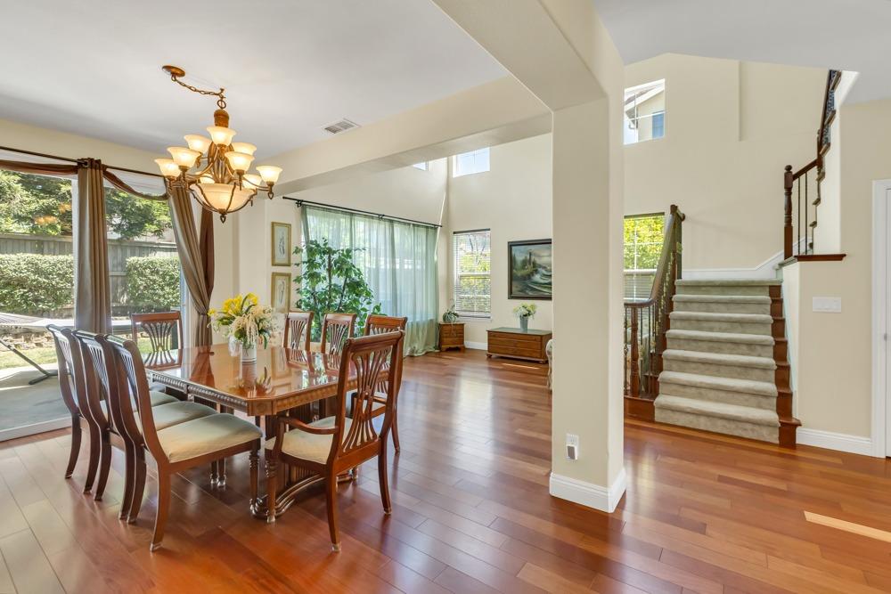 1892 Loring Lane