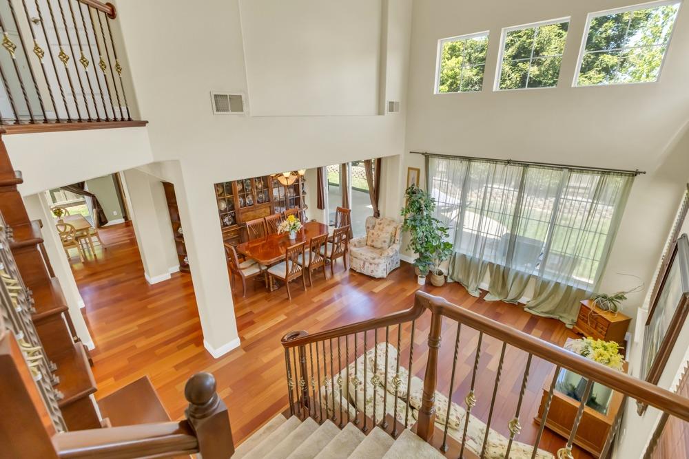 1892 Loring Lane