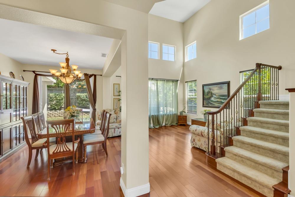 1892 Loring Lane