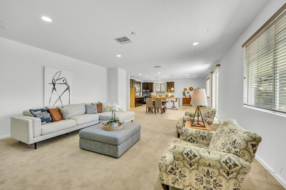 1634 Arroyo Sierra Way