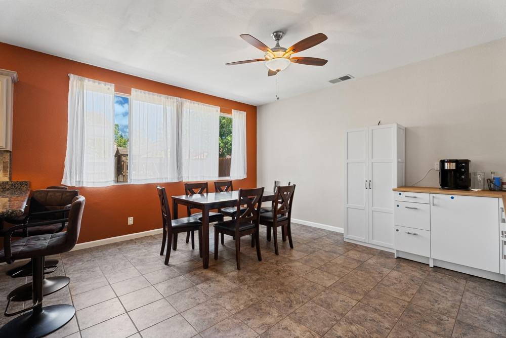 1711 Presidio Way