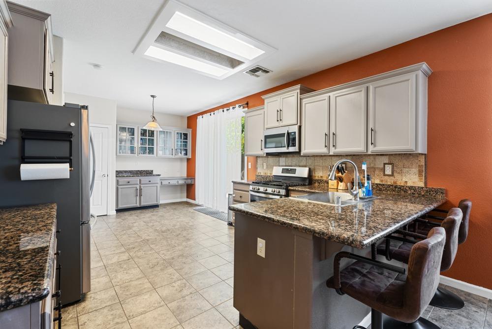 1711 Presidio Way