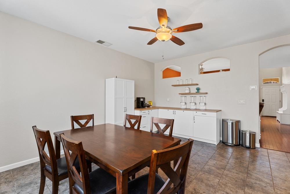 1711 Presidio Way
