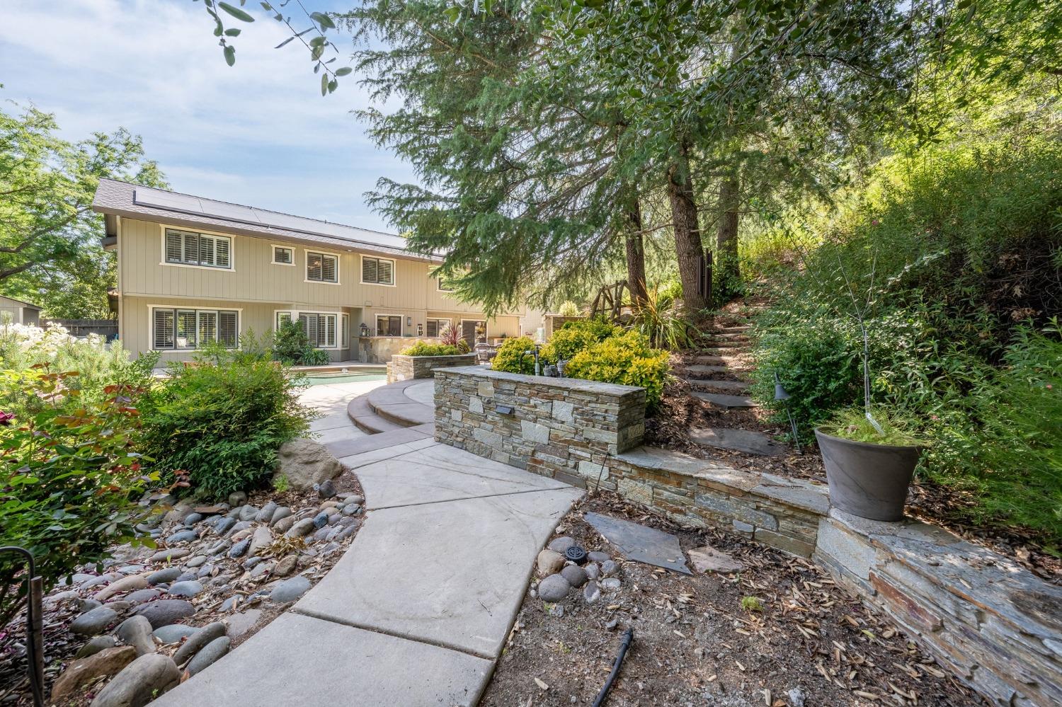 4613 Ronnie Court