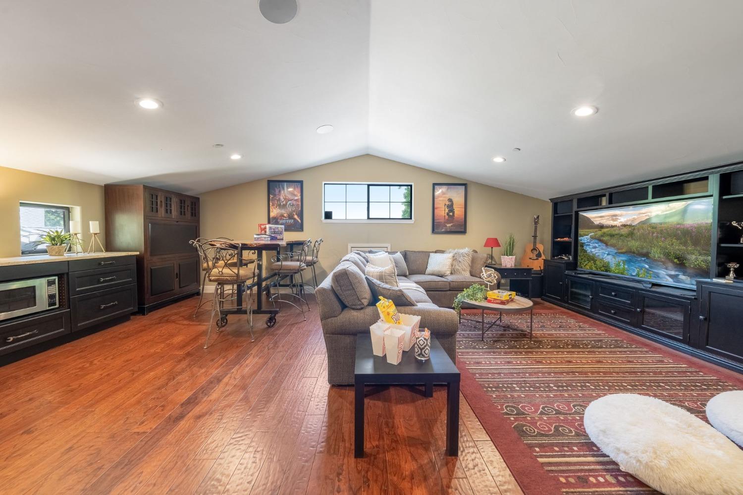 4613 Ronnie Court