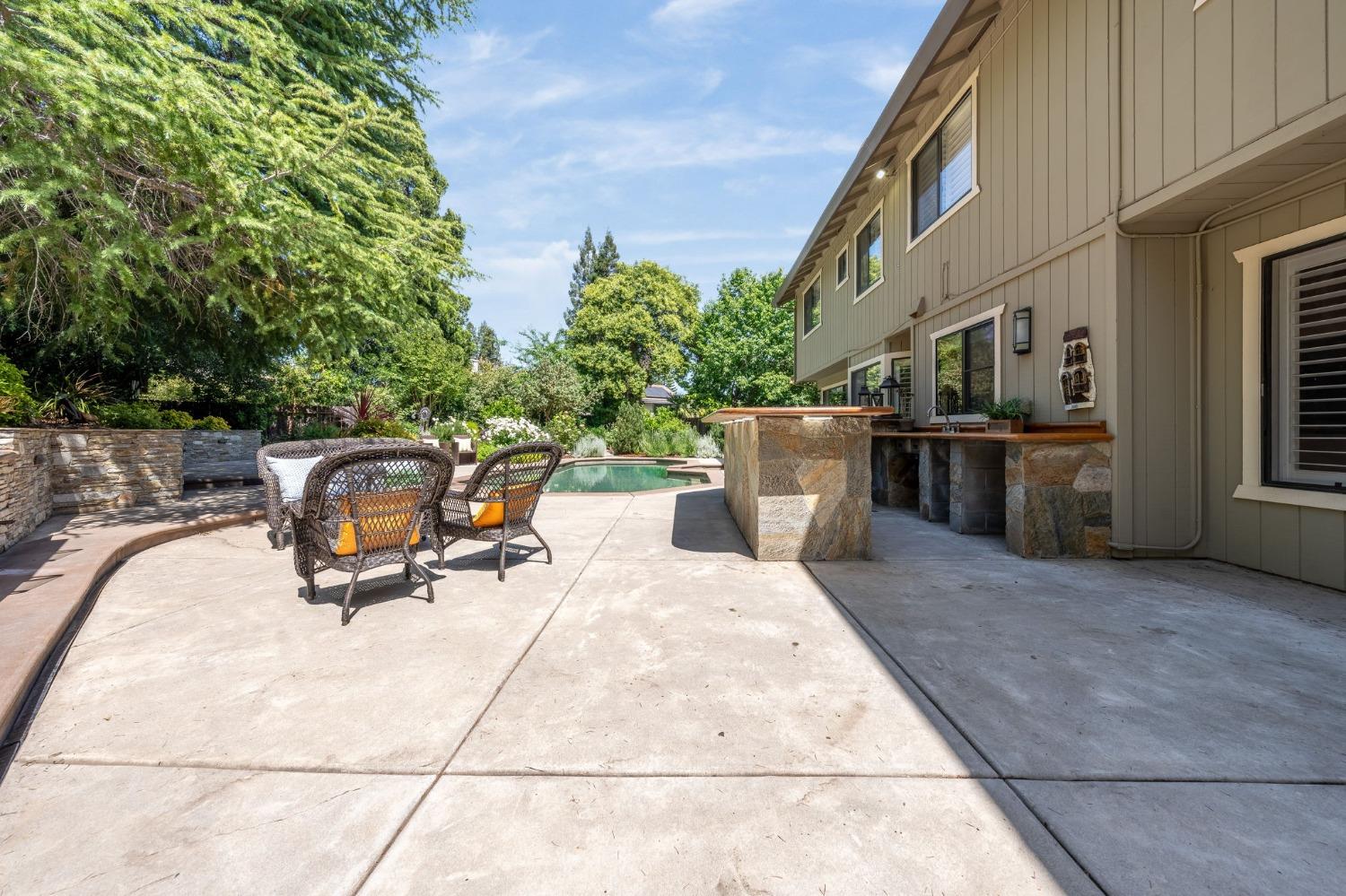 4613 Ronnie Court