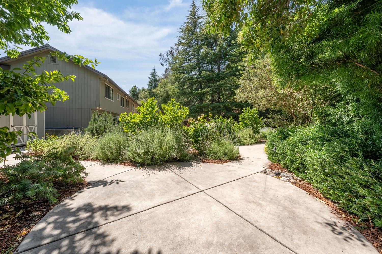 4613 Ronnie Court