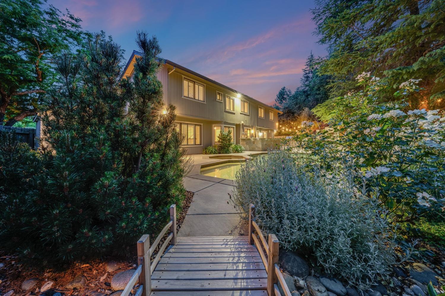 4613 Ronnie Court