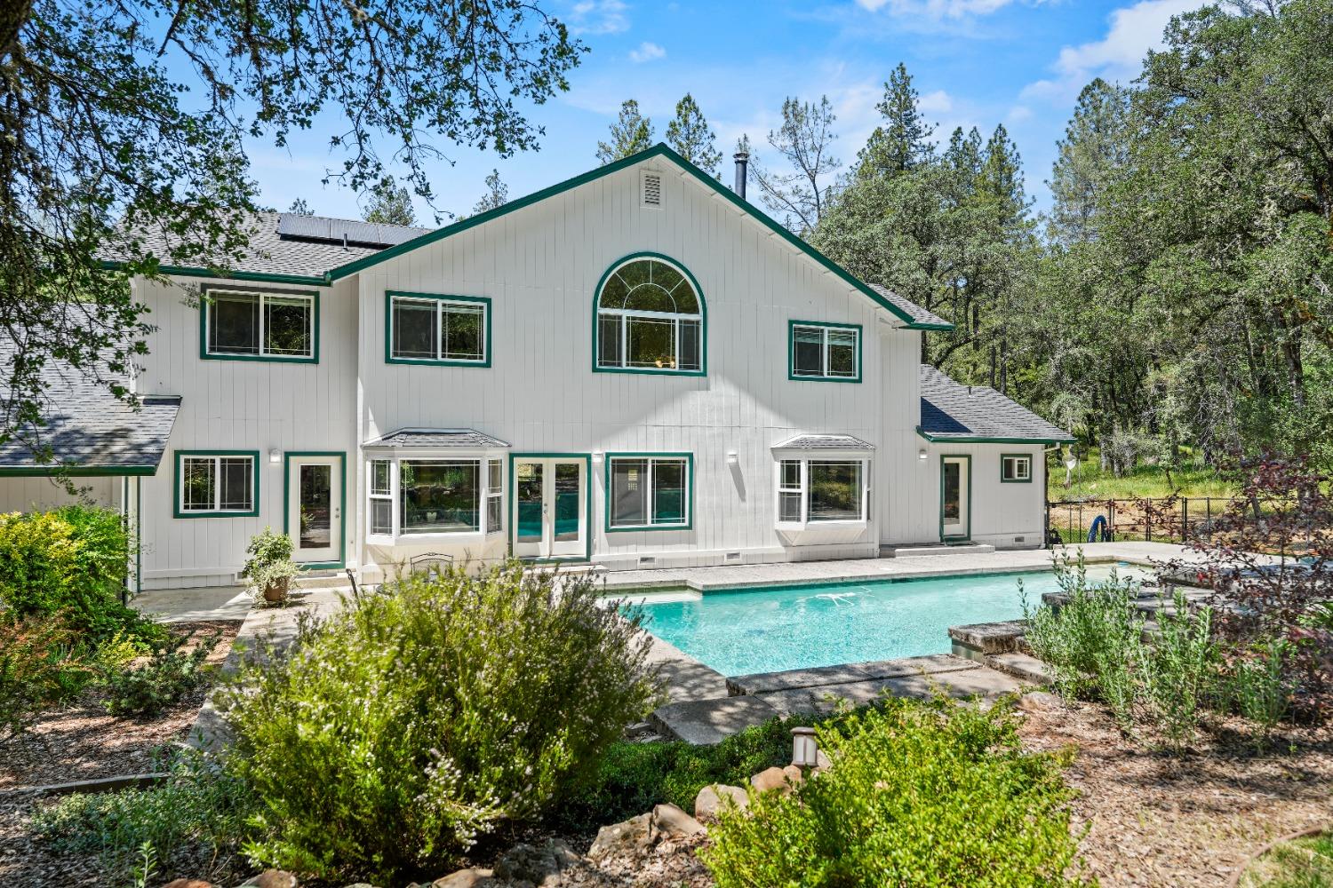 2020 Oak Hill Lane