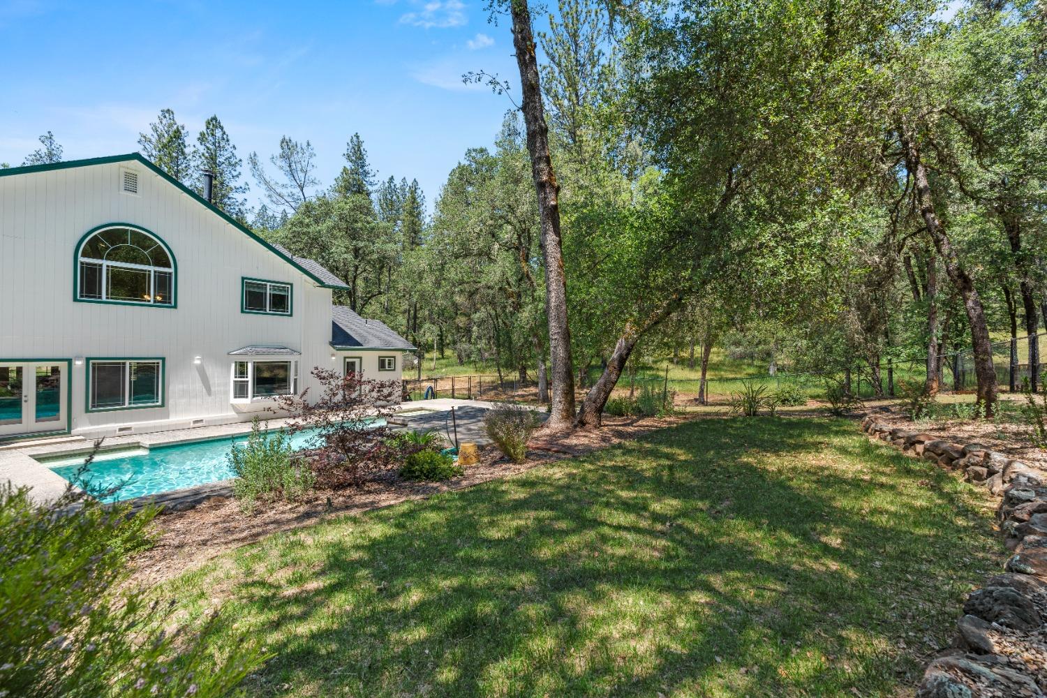 2020 Oak Hill Lane