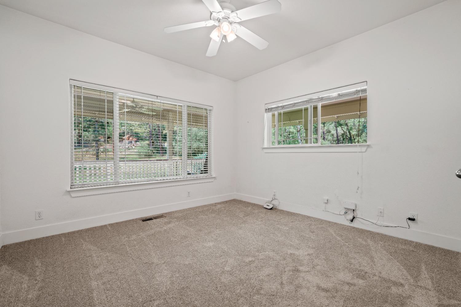 2020 Oak Hill Lane