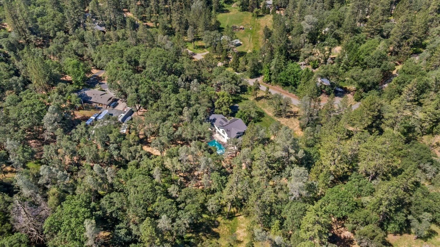 2020 Oak Hill Lane