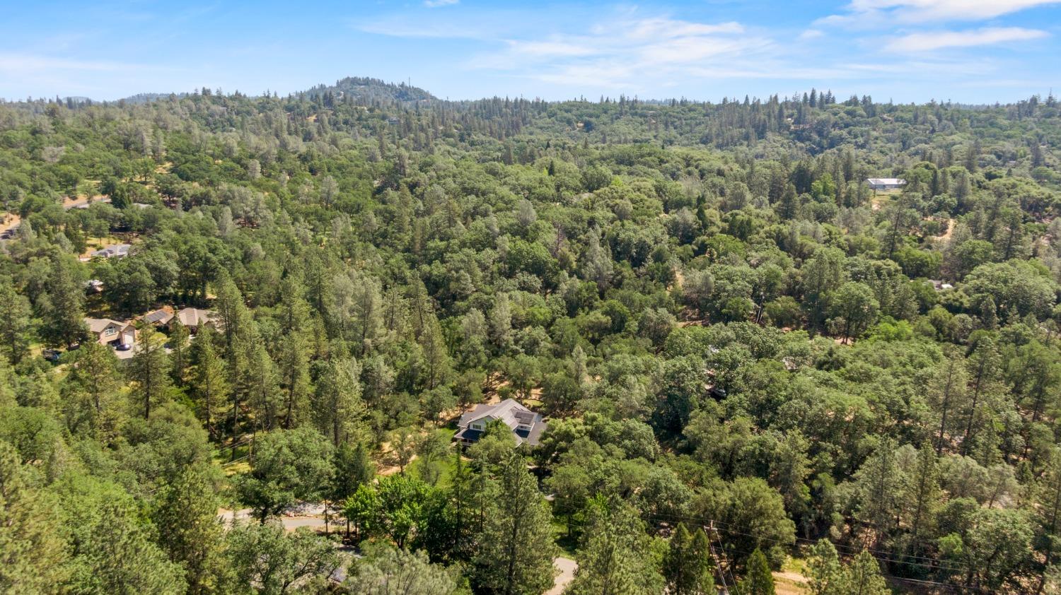 2020 Oak Hill Lane