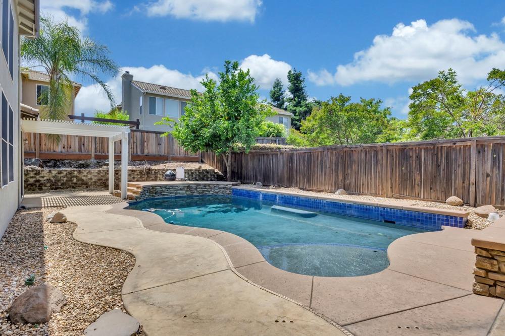 6321 Royal Tern Court