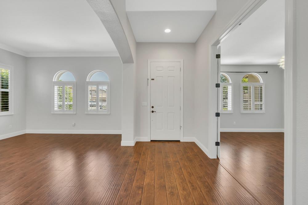 6321 Royal Tern Court