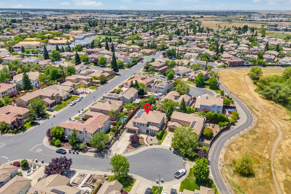 6321 Royal Tern Court