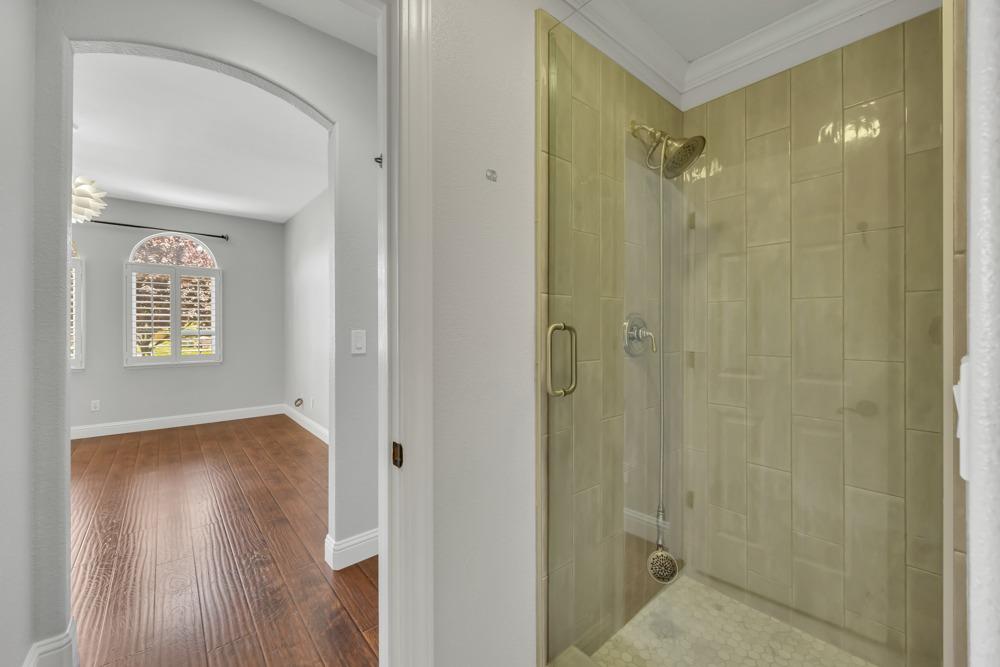 6321 Royal Tern Court