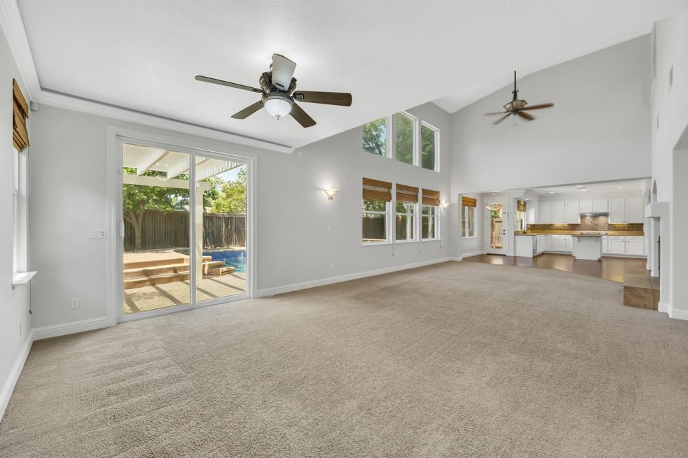 6321 Royal Tern Court