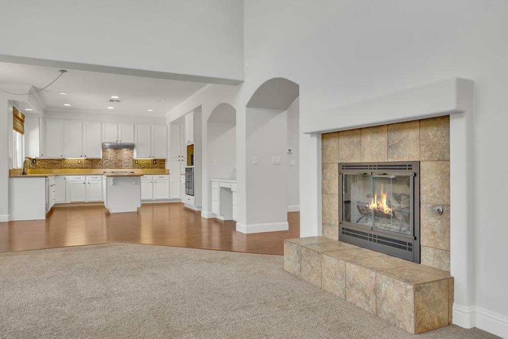 6321 Royal Tern Court